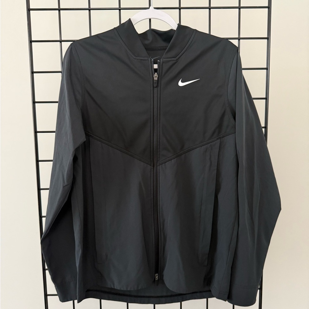 Nike Men's Dark Gray Windbreaker